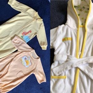 2 sleep Sack,1 Bath Robe size 0-3M